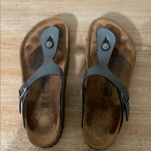 Birkenstock blue metallic Gizeh slip on sandals. Size 8. Near perfect condition!